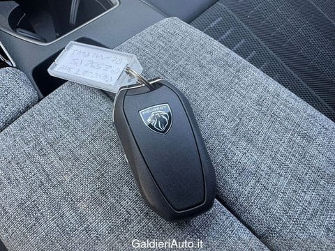 Auto Usate A Avellino | Peugeot 3008 Nuova Gt - Hybrid 145 E-Dcs6