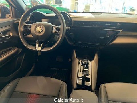 Auto Km0 A Avellino | Alfa Romeo Junior Elettrica Speciale Bev 156Cv Pack Techno Speciale