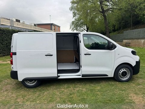 Auto Km0 A Avellino | Fiat Professional Scudo Serie 3 Van M 1.5Diesel 120 Cv Manuale