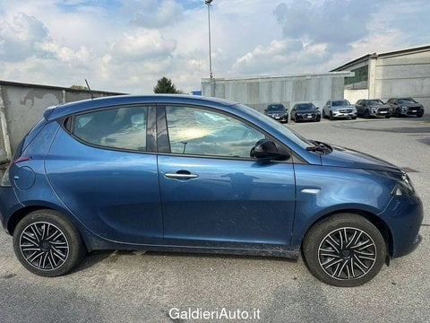 Auto Usate A Benevento | Lancia Ypsilon 1.0 Firefly 70 Cv Start&Amp;Stop Hybrid Gold