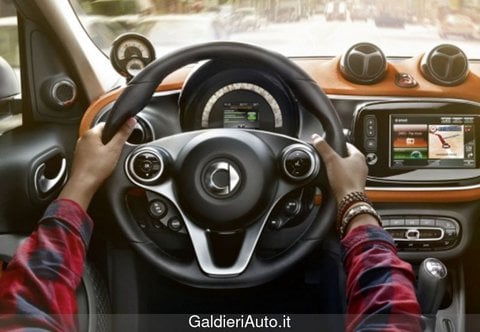 Auto Usate A Salerno | Smart Forfour Ii 2015 1.0 Passion 71Cv Twinamic