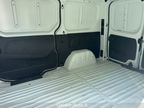 Auto Usate A Avellino | Nissan Nv300 27 2.0 Dci 120Cv L1H1