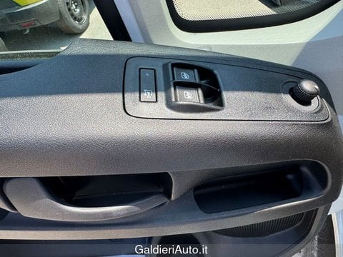 Auto Km0 A Salerno | Peugeot Boxer Lcv Boxer Furgone Lastrato L2H2 33 2.2 Diesel 140 Cv
