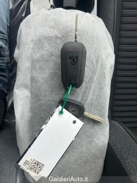 Auto Usate A Salerno | Peugeot 2008 Nuovo E- - Motore Elettrico 156Cv Active