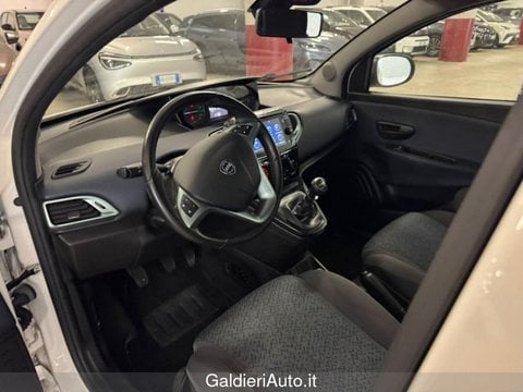 Auto Usate A Salerno | Lancia Ypsilon 1.0 Firefly 70 Cv Start&Amp;Stop Hybrid Gold