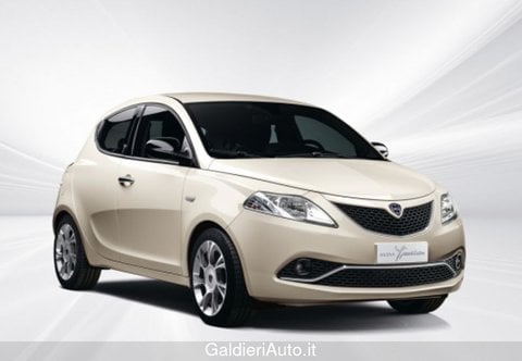 Auto Usate A Salerno | Lancia Ypsilon Iii 2015 1.0 Firefly Hybrid Gold S&S 70Cv