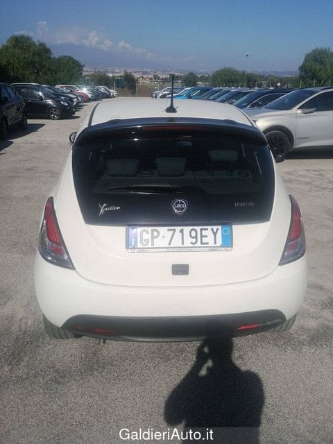 Auto Usate A Benevento | Lancia Ypsilon 1.0 Firefly 70 Cv Start&Amp;Stop Hybrid Gold