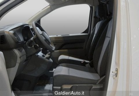 Auto Km0 A Salerno | Citroën Jumpy 1381 Xl 9Posti Per Il Trasporto Persone Con Disabilitã  2.0