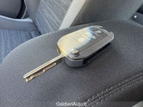 Auto Km0 A Avellino | Jeep Avenger Mhev Longitude 1.2 100Cv Dct Mhe