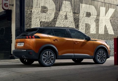 Auto Km0 A Salerno | Peugeot 2008 Ii 2020 1.2 Puretech Allure S&S 130Cv Eat8