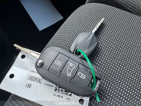 Auto Km0 A Avellino | Fiat Professional Doblò Van M 1.5 Diesel 100 Cv Manuale