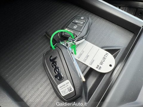 Auto Km0 A Salerno | Jeep Compass Nuova E-Hybrid First Edition 1.2 145Cv Ehybrid Fwd Edct6