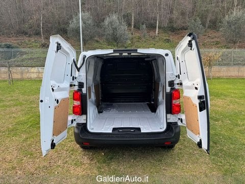 Auto Km0 A Avellino | Fiat Professional Scudo Serie 3 Van M 1.5Diesel 120 Cv Manuale