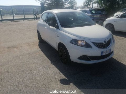 Auto Usate A Benevento | Lancia Ypsilon 1.0 Firefly 70 Cv Start&Amp;Stop Hybrid Gold