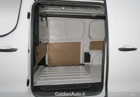Auto Nuove Pronta Consegna A Salerno | Peugeot Expert - Van M 1.5 Diesel 120Cv Manuale