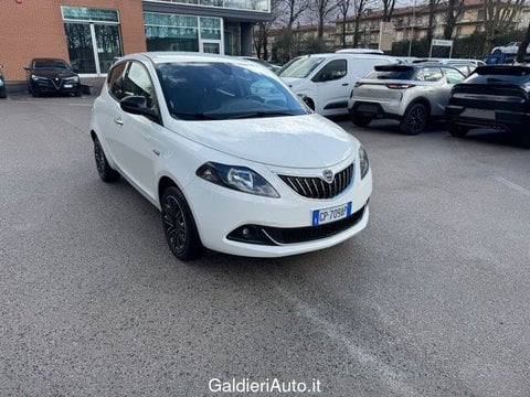 Auto Usate A Salerno | Lancia Ypsilon 1.0 Firefly 70 Cv Start&Amp;Stop Hybrid Gold