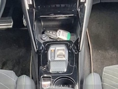 Auto Usate A Avellino | Peugeot 208 5P - Gt Hybrid 136 E-Dcs6
