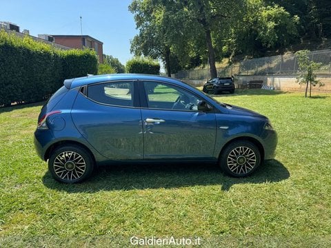 Auto Usate A Salerno | Lancia Ypsilon 1.0 Firefly 70 Cv Start&Amp;Stop Hybrid Platino