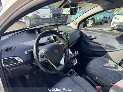 Auto Usate A Salerno | Lancia Ypsilon 1.0 Firefly 70 Cv Start&Amp;Stop Hybrid Gold
