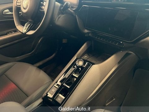 Auto Km0 A Avellino | Alfa Romeo Junior Elettrica Speciale Bev 156Cv Pack Techno Speciale