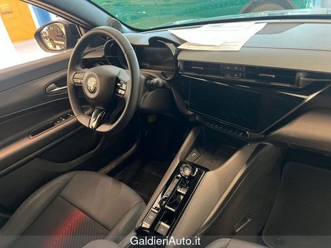 Auto Km0 A Avellino | Alfa Romeo Junior Elettrica Speciale Bev 156Cv Pack Techno Speciale