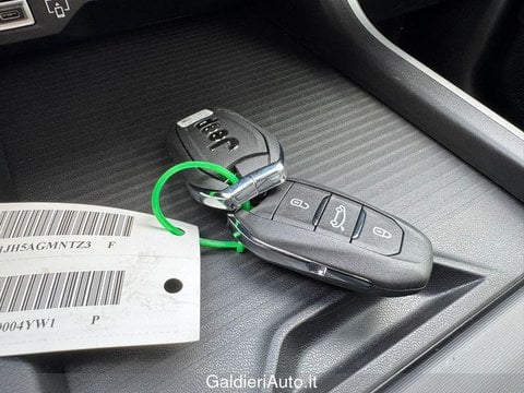 Auto Km0 A Avellino | Jeep Compass Nuova E-Hybrid First Edition 1.2 145Cv Ehybrid Fwd Edct6