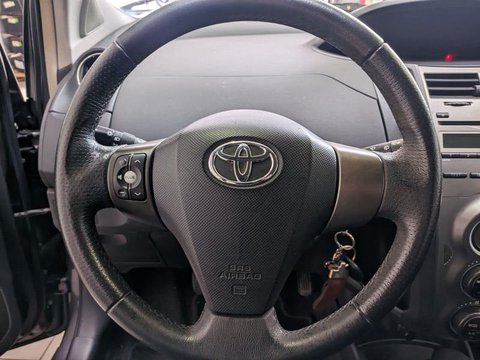 Auto Toyota Yaris 1.3 5 Porte Sol Usate A Lecco