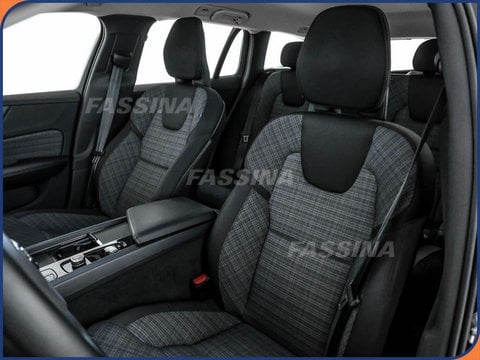 Auto Usate A Milano | Volvo V60 Cross Country B4 (D) Awd Automatico Core