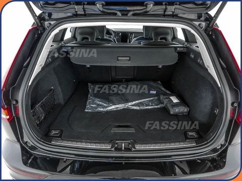 Auto Usate A Milano | Volvo V60 Cross Country B4 (D) Awd Automatico Core