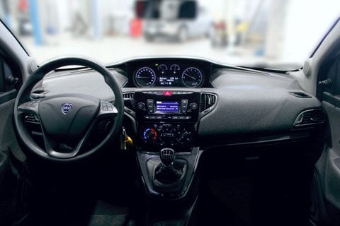 Auto Usate A Padova | Lancia Ypsilon Ypsilon 1.0 Firefly 5 Porte S&S Hybrid Ecochic Silver