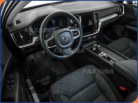 Auto Volvo V60 Cross Country B4 (D) Awd Automatico Core Usate A Milano