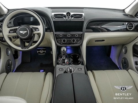 Auto Bentley Bentayga V8 Ewb Azure 23My Usate A Milano