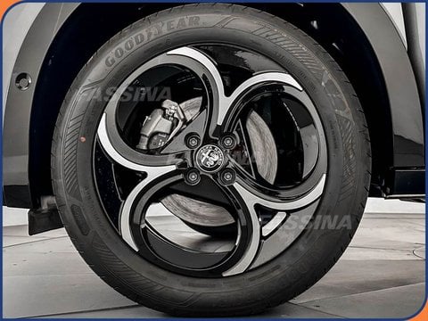 Auto Km0 A Milano | Alfa Romeo Junior 1.2 145Cv Hybrid Edct6 Ibrida Ti