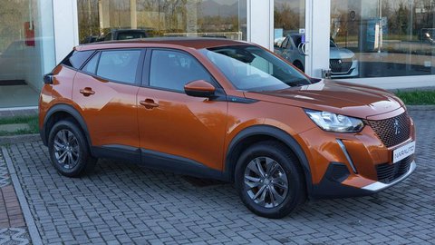 Auto Peugeot 2008 Motore Elettrico 136 Cv Active Pack Usate A Milano