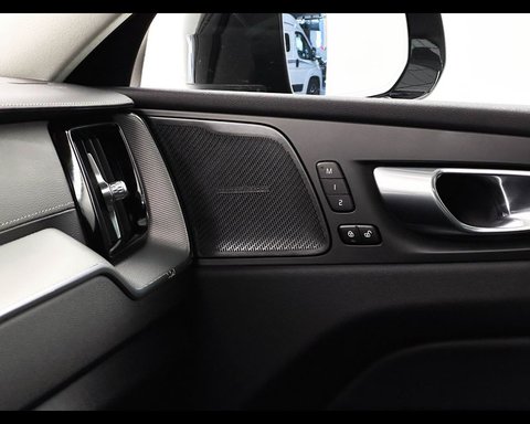 Auto Volvo Xc60 (2017--->) B4 (D) Awd Automatico Ultimate Dark Usate A Trento