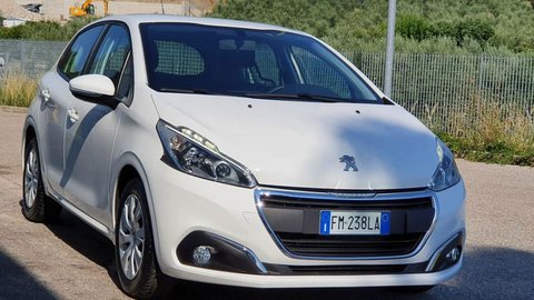 Auto Peugeot 208 Bhdi 75 5 Porte Van Active 16.000 Km! Usate A Foggia