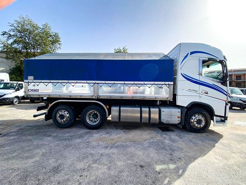 Veicoli-Industriali Volvo Trucks Fh ( 62R-500 E6) Cassone Ribaltabile Trilaterale Usate A Napoli