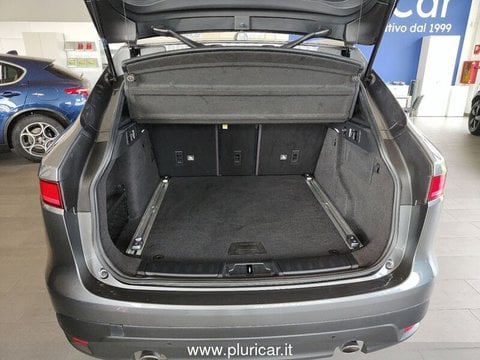 Auto Jaguar F-Pace 2.0D 240Cv Awd Portfolio Auto Navi Pelle Fari Xeno Usate A Cremona