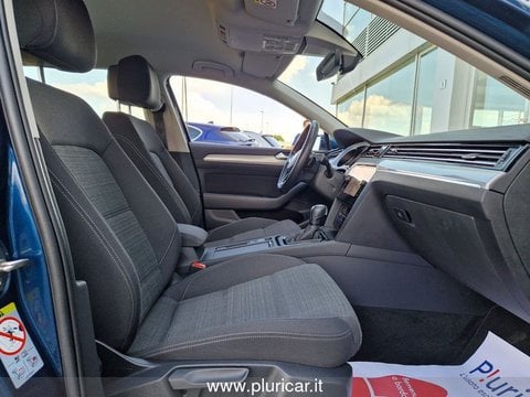 Auto Volkswagen Passat 122Cv Evo Dsg Sensori Dab Adaptivecruise Fariled Usate A Brescia