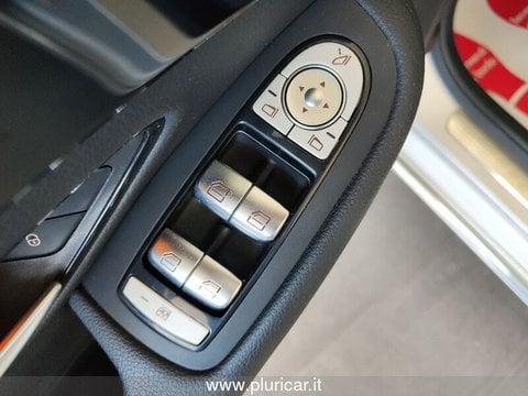 Auto Mercedes-Benz Classe C Sw 180D 122Cv Auto Navi Cruise Fari Led Cerchi 19 Usate A Cremona