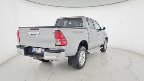 Auto Toyota Hilux 2.4 D-4D A/T 4Wd 4 Porte Double Cab Executive N1 Autocarro Usate A Reggio Emilia