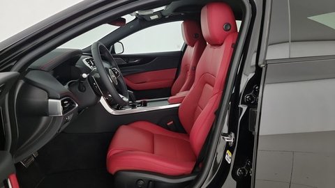 Auto Jaguar Xe 2.0 D 204 Cv Aut. R-Dynamic Se Nuove Pronta Consegna A Reggio Emilia