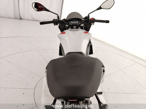 Moto Aprilia Tuono 125 E5 Lightning White Nuove Pronta Consegna A Ascoli Piceno