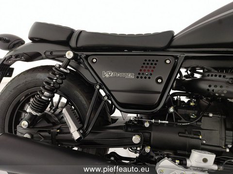 Moto Moto Guzzi V9 Bobber E5 Nero Essenziale Nuove Pronta Consegna A Ascoli Piceno
