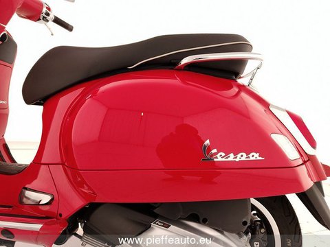 Moto Piaggio Vespa Vespa Gts Super 300 E5 Rst22 Rosso Cora Nuove Pronta Consegna A Ascoli Piceno
