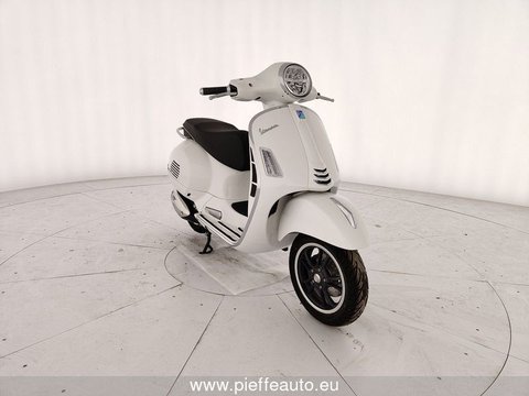 Moto Piaggio Vespa Vespa Gts Super 300 E5 Rst22 Bianco Inn Nuove Pronta Consegna A L'aquila