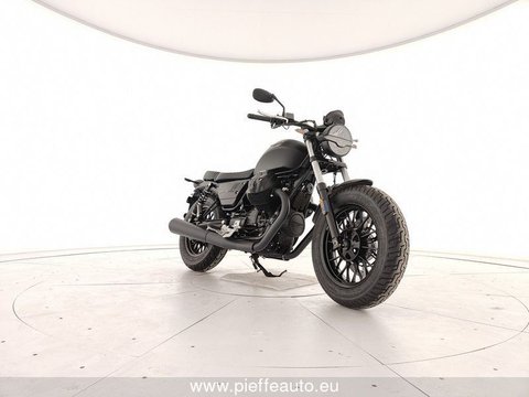 Moto Moto Guzzi V9 Bobber E5 Nero Essenziale Nuove Pronta Consegna A Ascoli Piceno