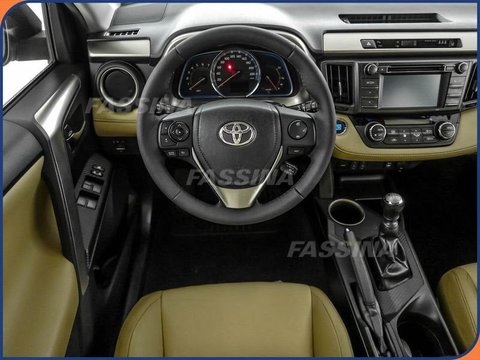 Auto Toyota Rav4 2.0 D-4D 4Wd Lounge Usate A Milano