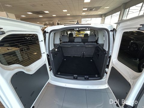 Auto Volkswagen Caddy 2.0 Tdi 122 Cv Space Nuove Pronta Consegna A Verona