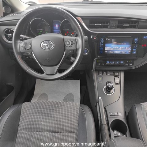 Auto Toyota Auris Auris Touring Sports 1.8 Hybrid Lounge - Autocarro/Autovettura Usate A Ascoli Piceno
